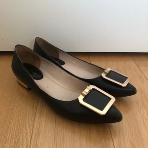 “Le Saunda” Black Leather Flats
